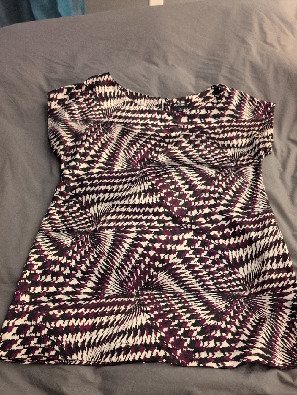 Apt. 9 Purple Patterned Cap Sleeve Dress Size Medium Q